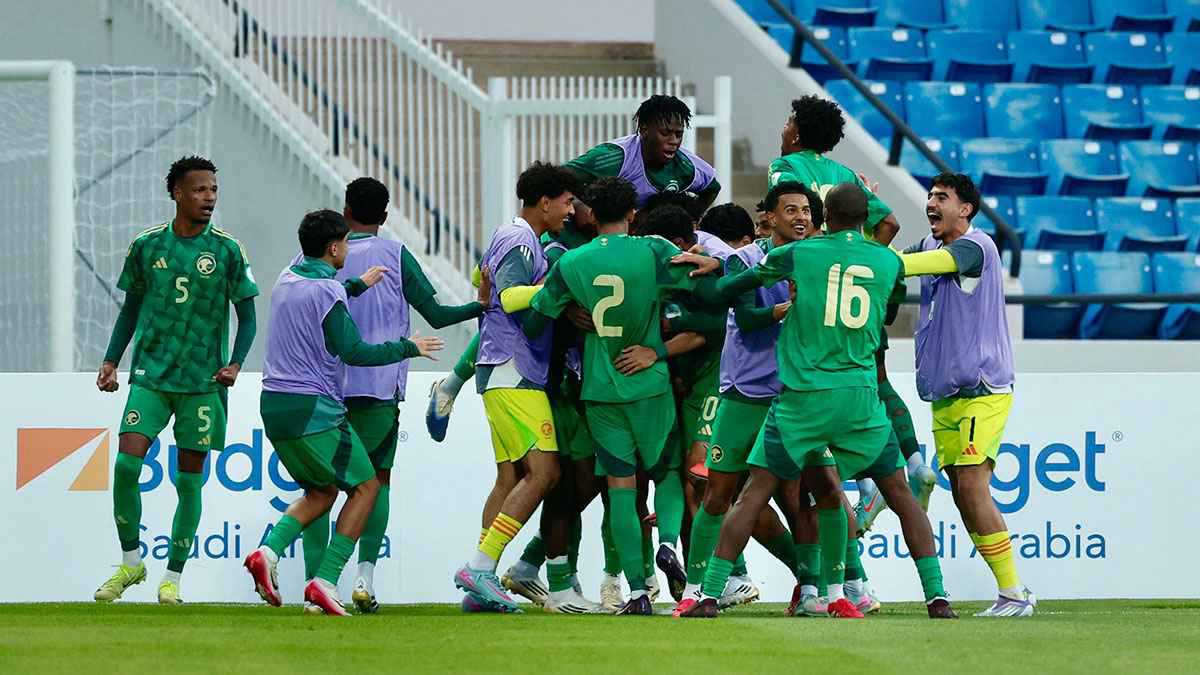السعودية تهزم العراق في مباراة داراماتيكية وتبلغ نهائي كأس الخليج للشباب (فيديو)