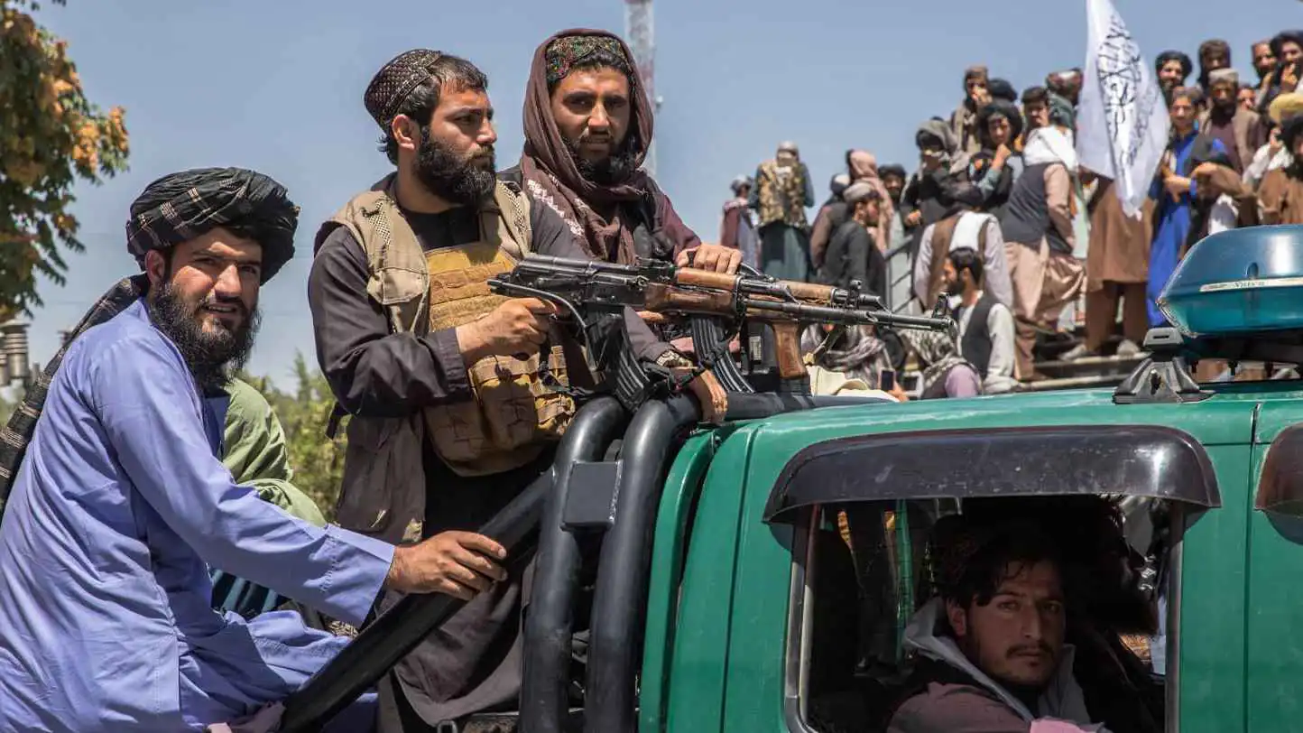 كيف أجج البشتون والبلوش الصراع بين أفغانستان وباكستان؟