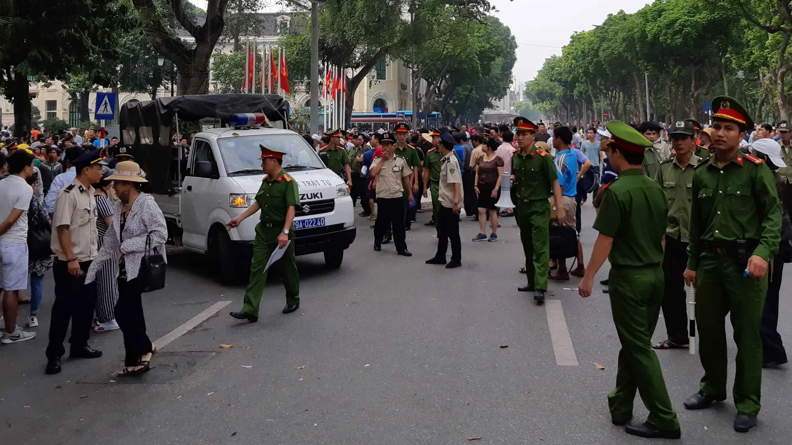 مقتل 7 أشخاص بانقلاب حافلة في فيتنام