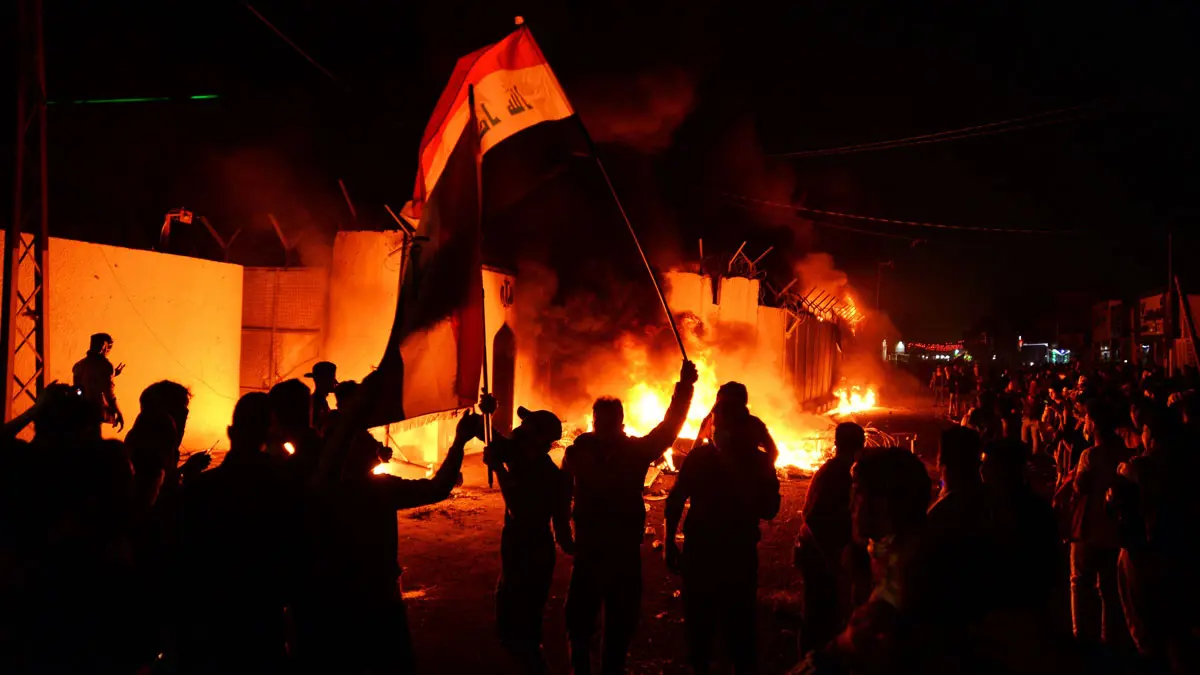 إيران تدعو مواطنيها تجنب السفر غير الضروري إلى العراق