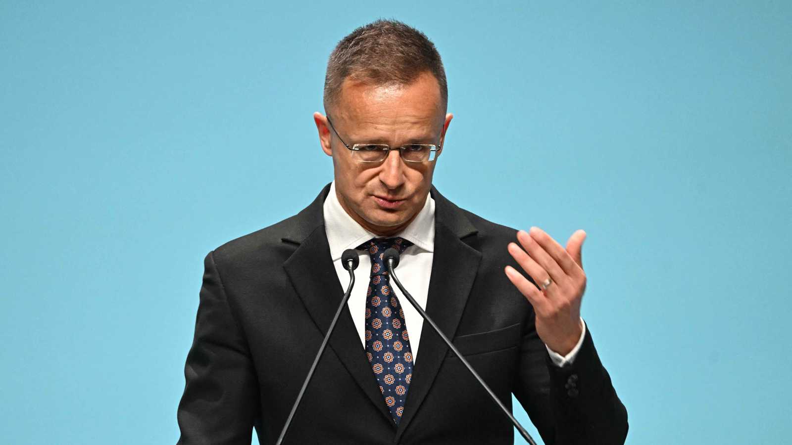 "خط أحمر".. المجر ترفض العقوبات الأوروبية على قطاع الطاقة الروسي