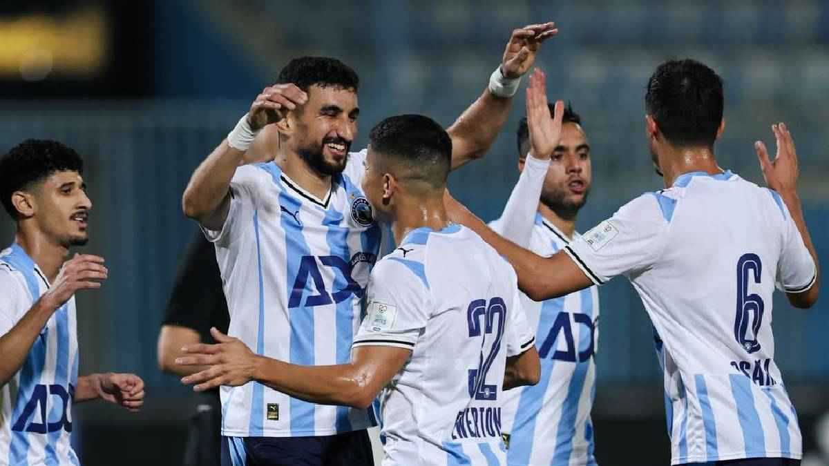 كيف فاز بيراميدز من قمة الأهلي والزمالك دون أن يلعب؟