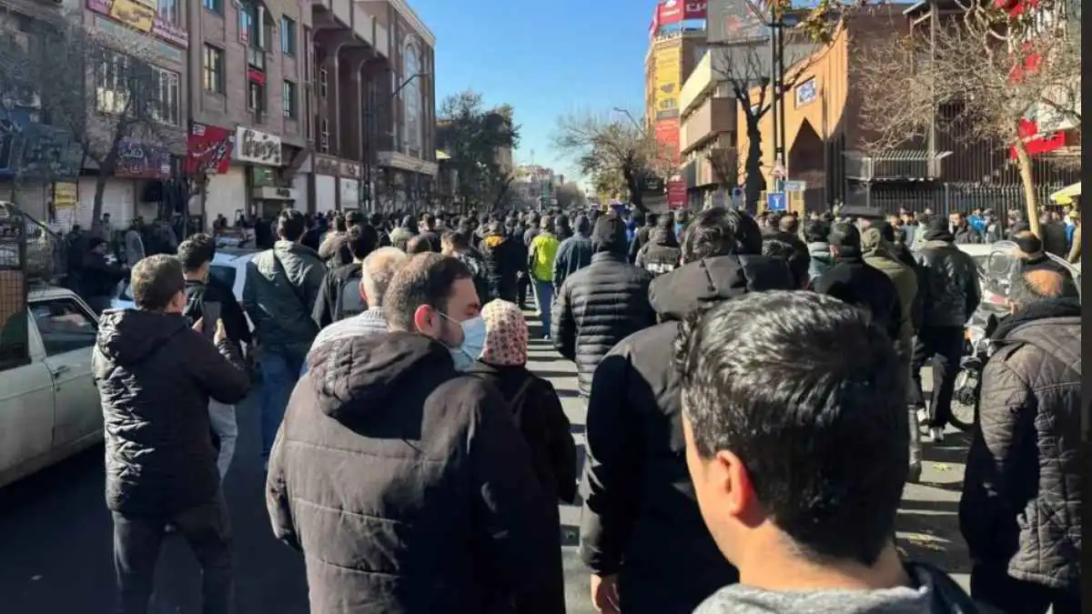 إيران تحرم المدانين والمتهمين في "أعمال الشغب" الأخيرة من العفو