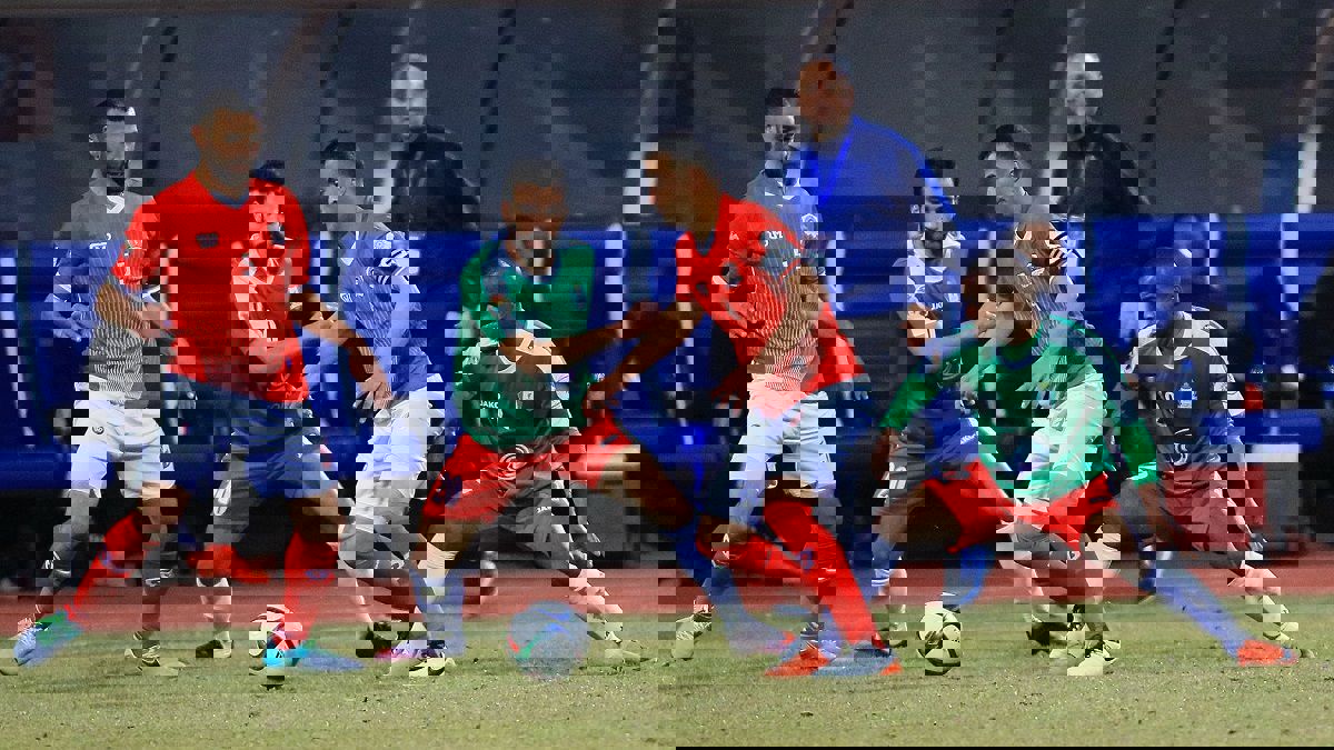 قدّم هدية لمنافسه الفيصلي.. الوحدات يلدغ الجزيرة ويحرمه من صدارة ترتيب الدوري الأردني (فيديو)