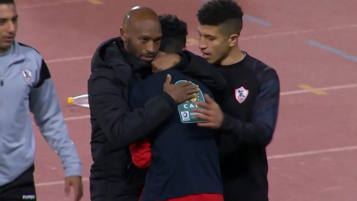 رئيس الوداد يعلق على لقطة اعتداء مدحت عبدالهادي على جامع الكرات وتدخل شيكابالا (فيديو)