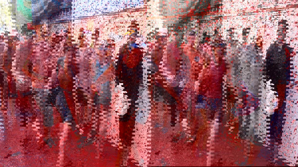 حربُ تفاحات الحب