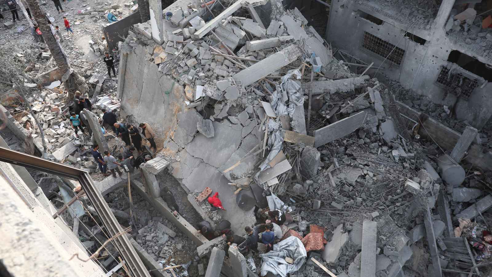 19 قتيلاً بينهم أطفال في غارات إسرائيلية على غزة