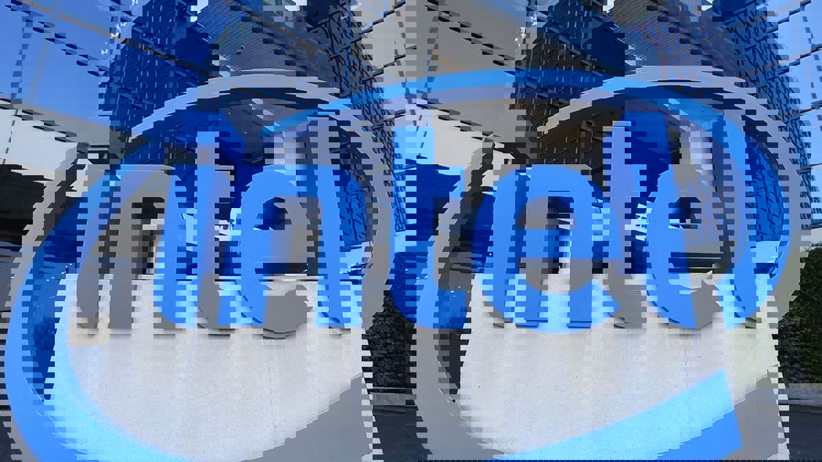 إسرائيل تمنح "إنتل" 3.2 مليار دولار لإنشاء مصنع رقائق إلكترونية