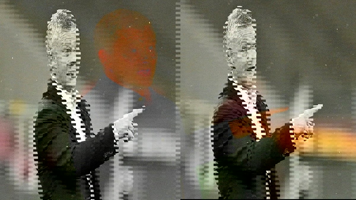 مانشستر يونايتد يزاحم ريال مدريد على صفقة دفاعية