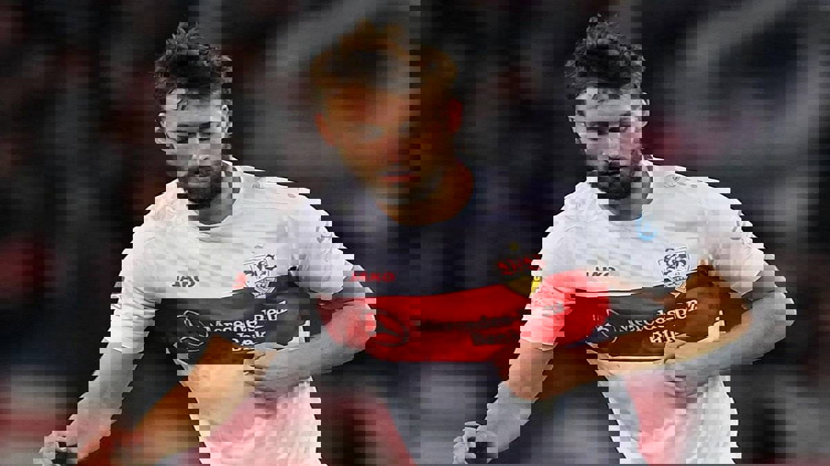 ليفربول يقطع إعارة ناثانيل فيليبس لشتوتغارت الألماني