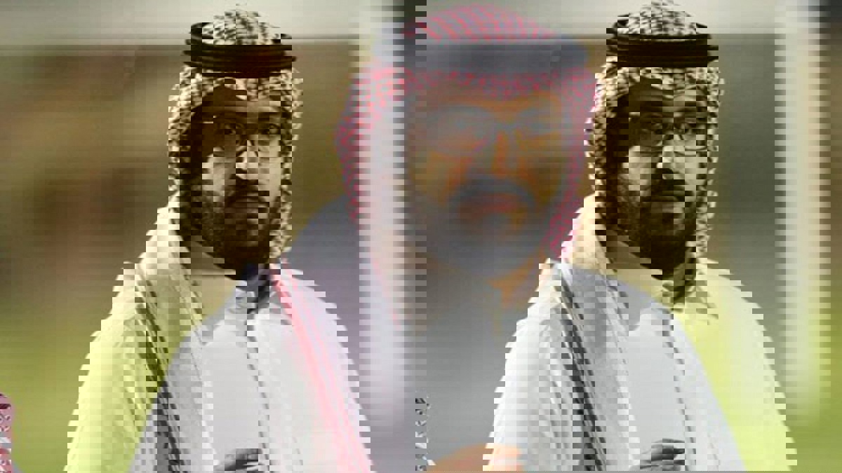 هل قصد سعود آل سويلم السخرية من الأمير محمد بن فيصل رئيس نادي الهلال (صورة)