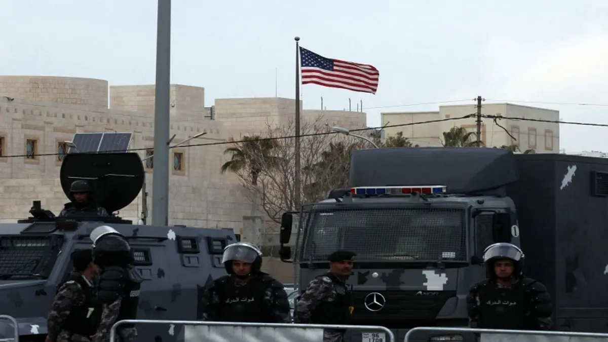 إطلاق نار في محيط السفارة الأمريكية في الأردن (صور)