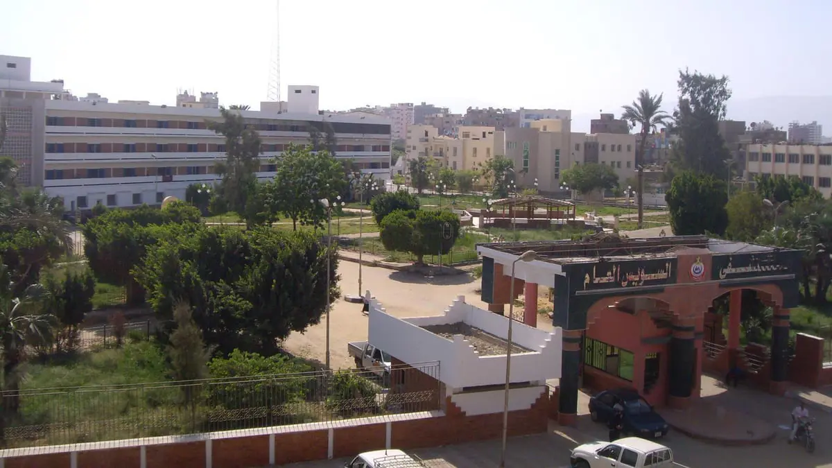 مصر.. 3 قتلى إثر انفجار "جسم غريب" في السويس