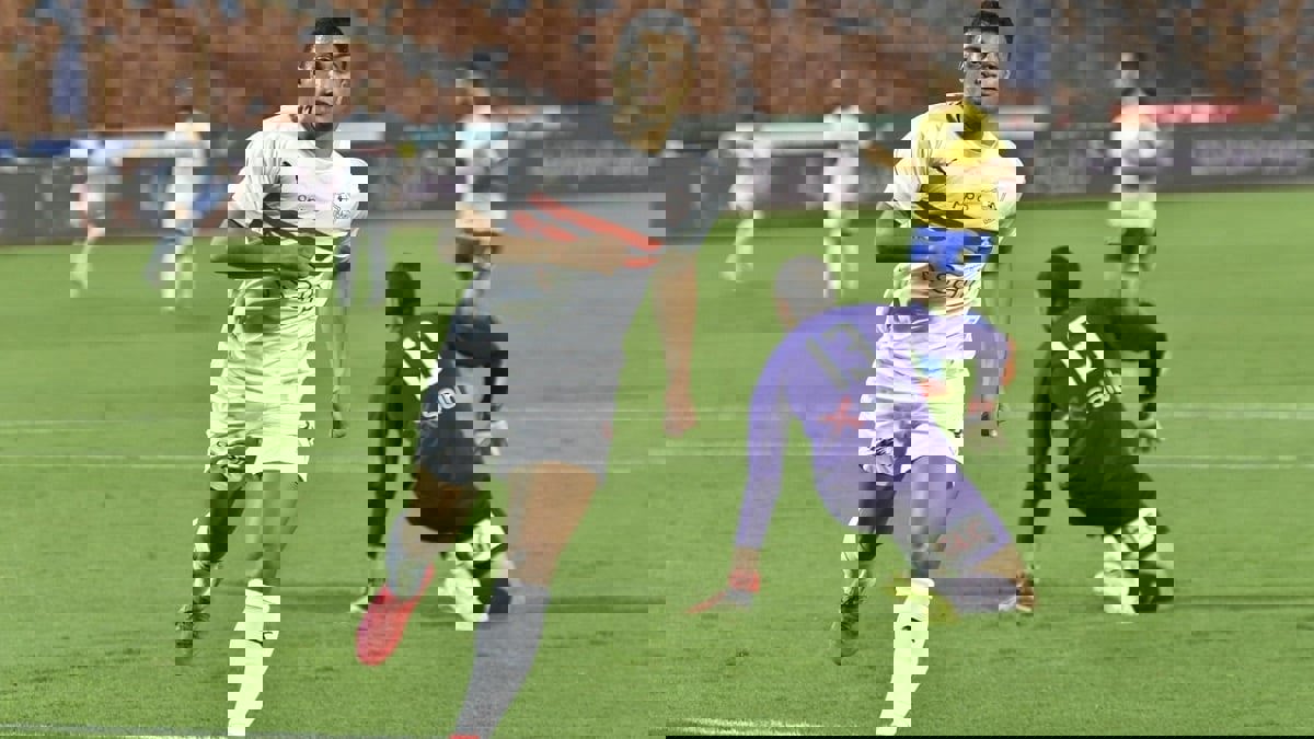 سانت إيتيان: أشخاص من الزمالك طلبوا عمولة لتسهيل رحيل مصطفى محمد‎