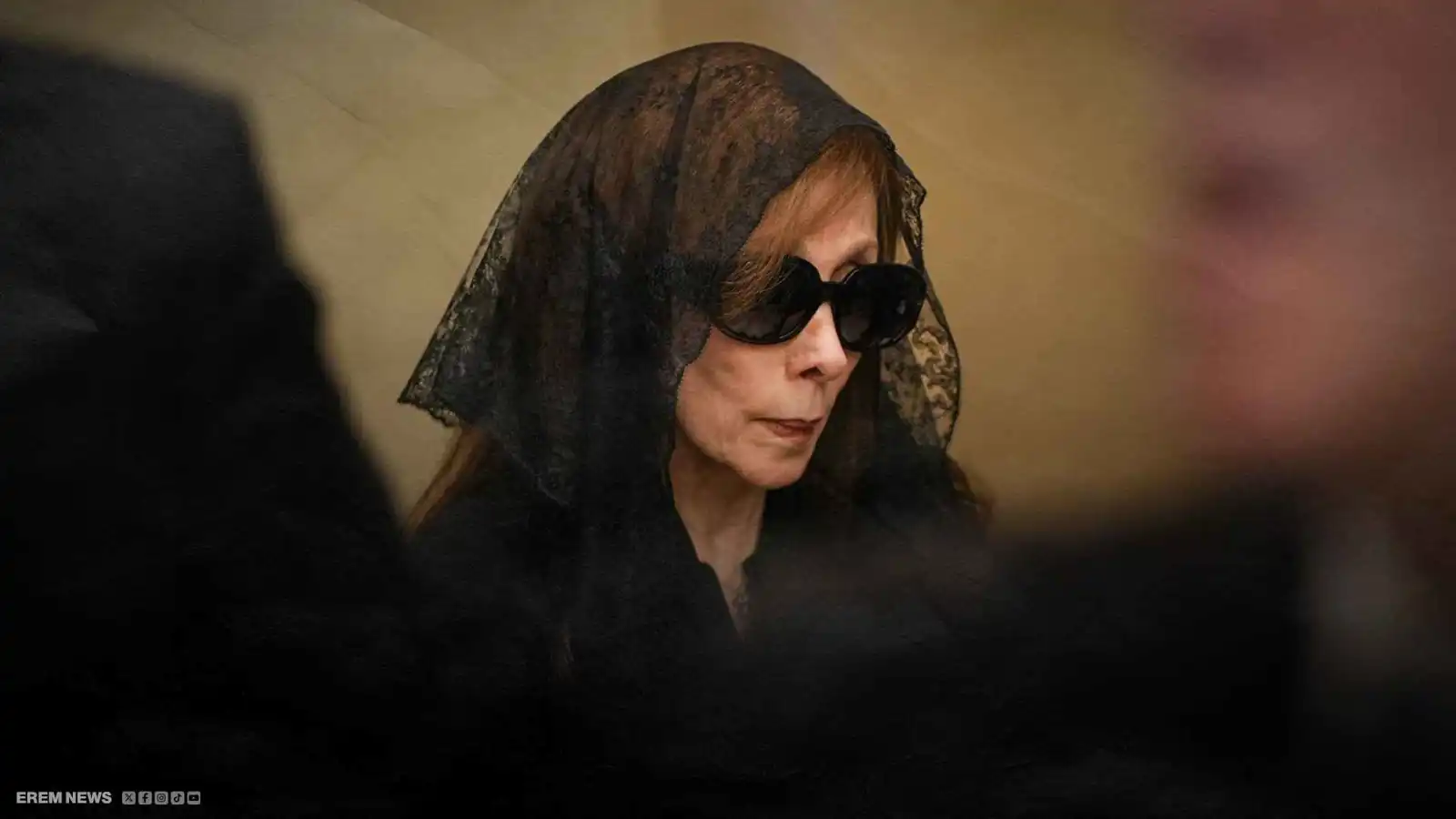 بحضور فيروز.. شخصيات بارزة في عزاء اليوم الثاني لزياد الرحباني