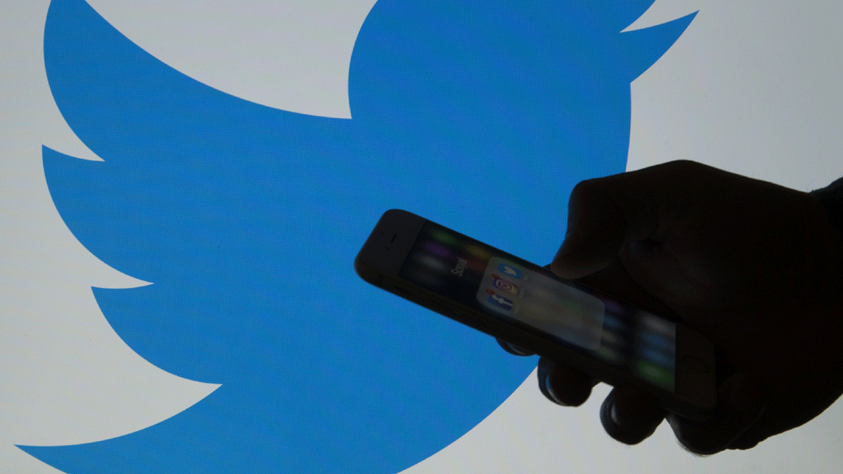 هل شبكة «تويتر» محايدة سياسياً؟