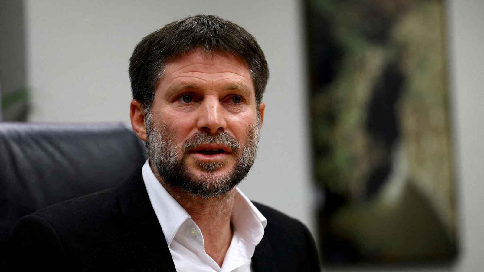 "مجرمون".. سموتريتش يهاجم مستوطنين اعتدوا على ضباط في الجيش