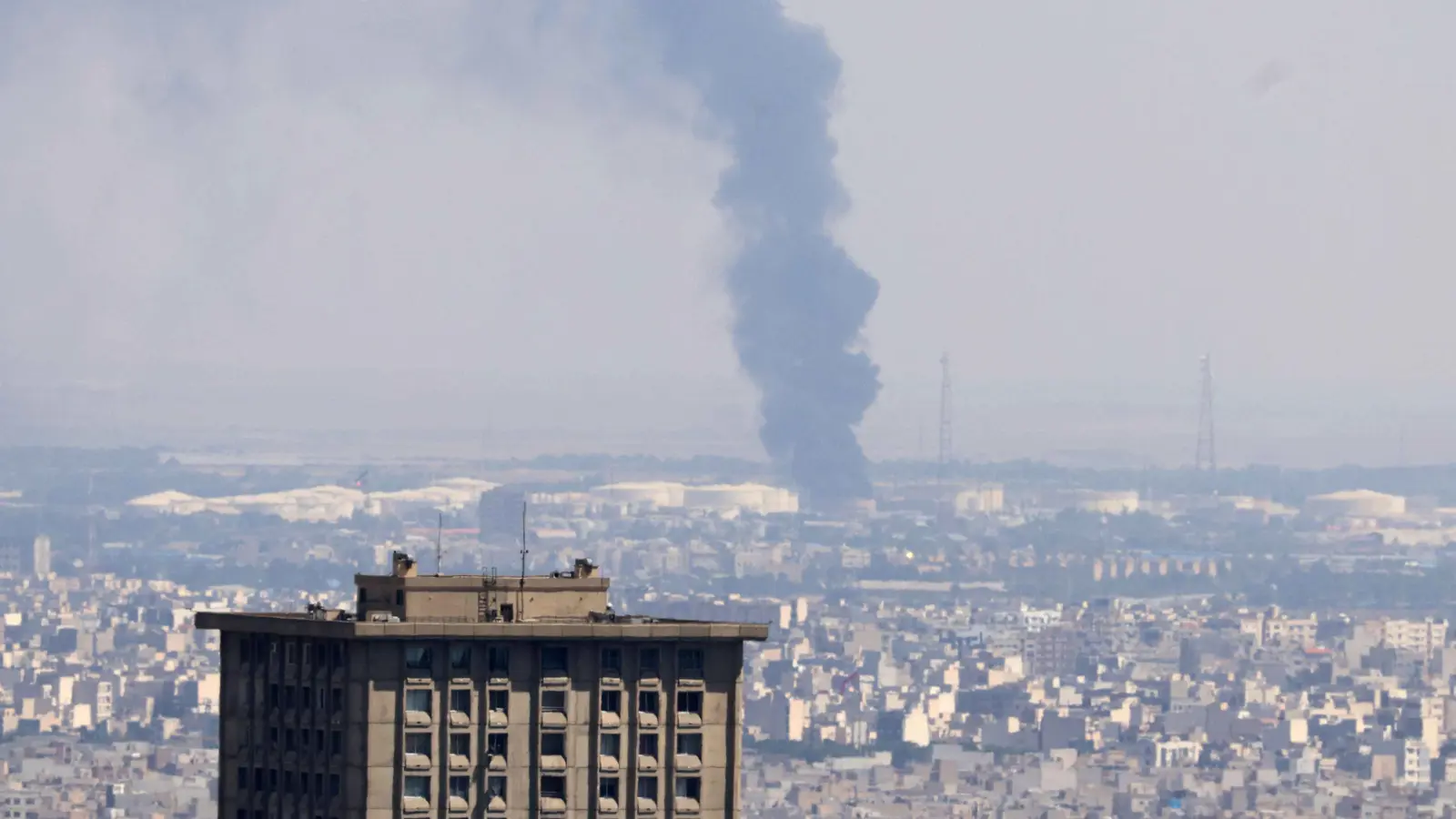 الجيش الإسرائيلي: 50 طائرة مقاتلة شاركت بالهجوم على طهران