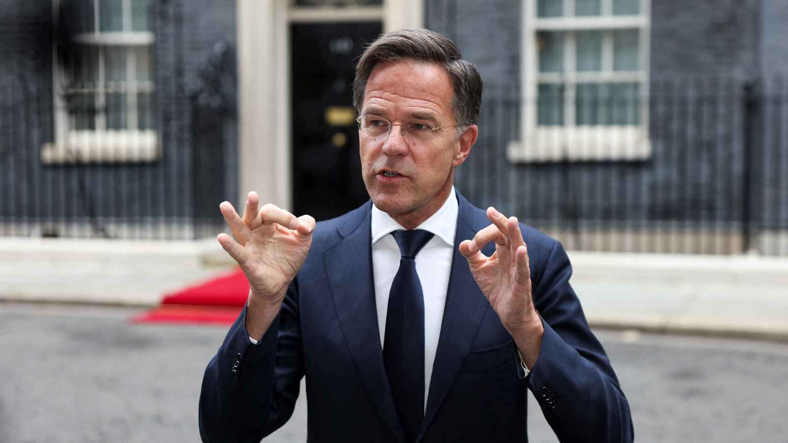 الناتو: روسيا تزود كوريا الشمالية بتكنولوجيا الصواريخ الباليستية