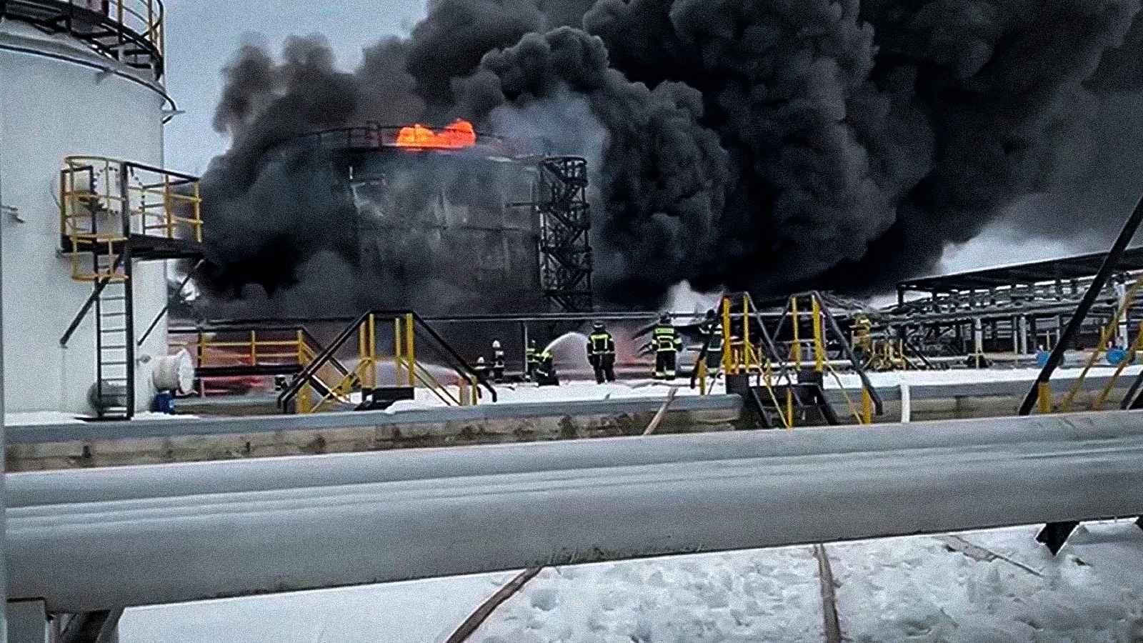 أوكرانيا تهاجم مصفاة نفط في سامارا الروسية (فيديو وصور)