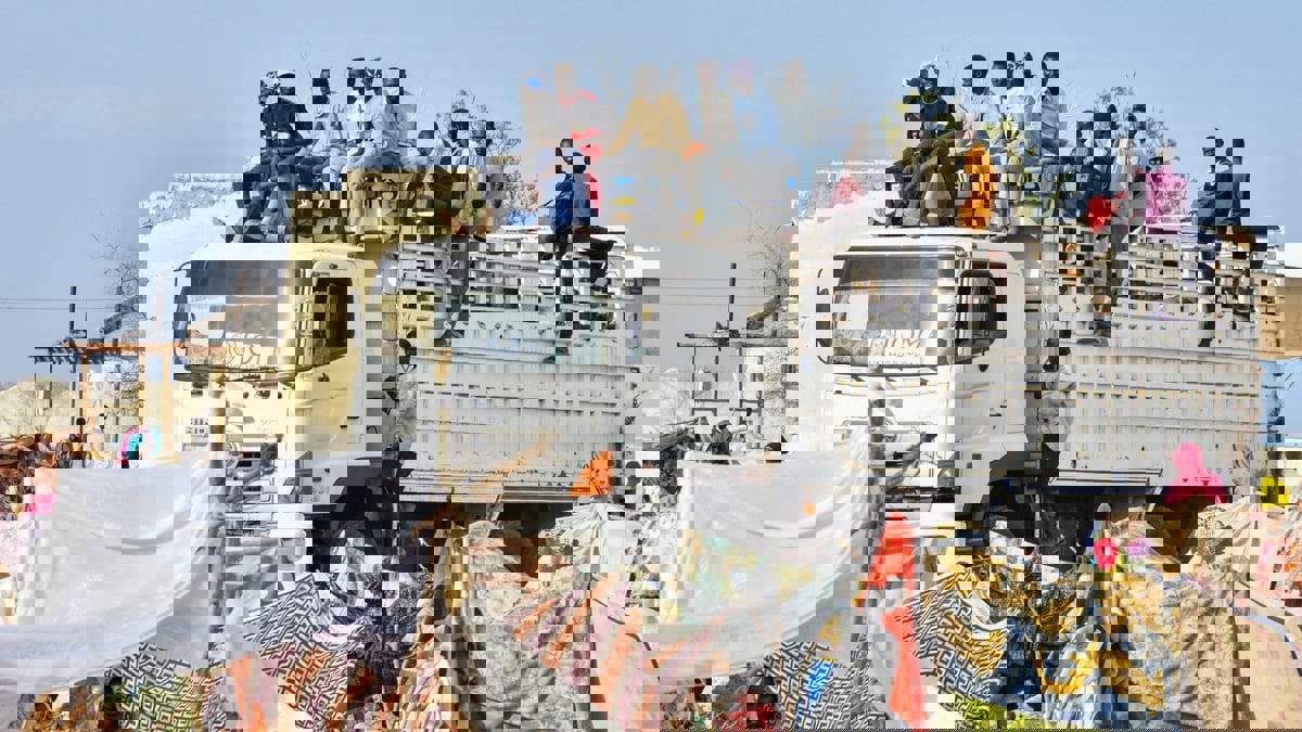 السودان.. موجة نزوح واسعة في مدينتي "الفاشر والجنينة" بإقليم دارفور