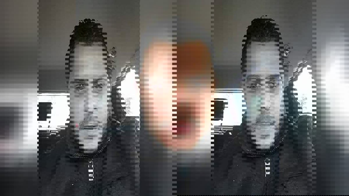 وفاة منشد الثورة التونسية خالد فالحي