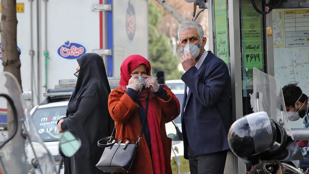 الحكومة الإيرانية تعلن دخول "المرحلة الحرجة" في أزمة كورونا