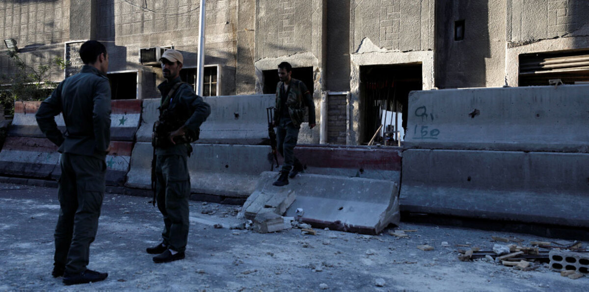 مقتل 6 سوريين وإصابة 18 بقصف صاروخي على دمشق القديمة