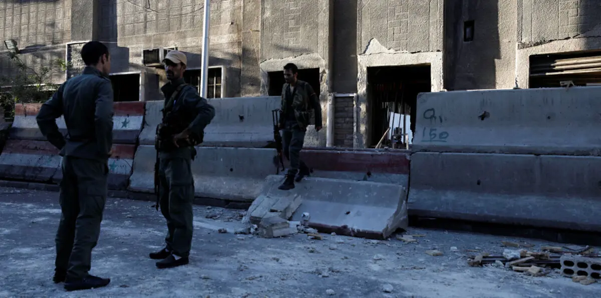 مقتل 6 سوريين وإصابة 18 بقصف صاروخي على دمشق القديمة