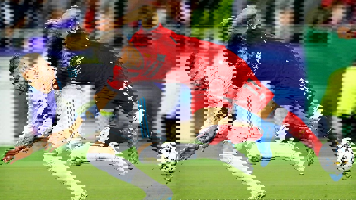 روبيرتو كارلوس مازحا: محمد صلاح لن يقترب من راموس