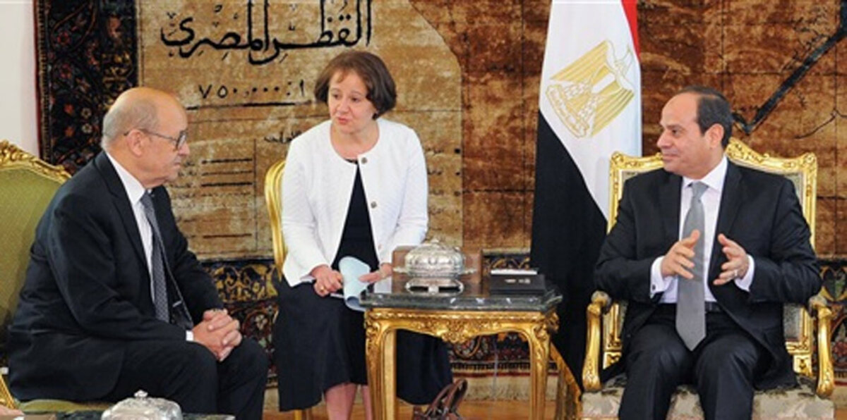 السيسي يبحث مع وزير خارجية فرنسا الملف الليبي