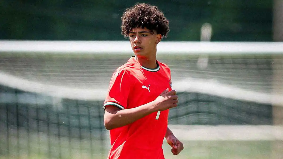 5 مزايا حُرم منها رونالدو.. هل يتفوق كريستيانو جونيور على والده؟