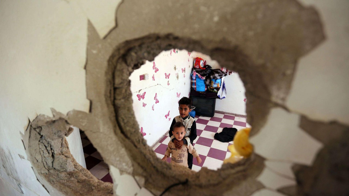 اليمن.. موجة نزوح في الحديدة بسبب قصف ميليشيات الحوثي لمنازل المواطنين