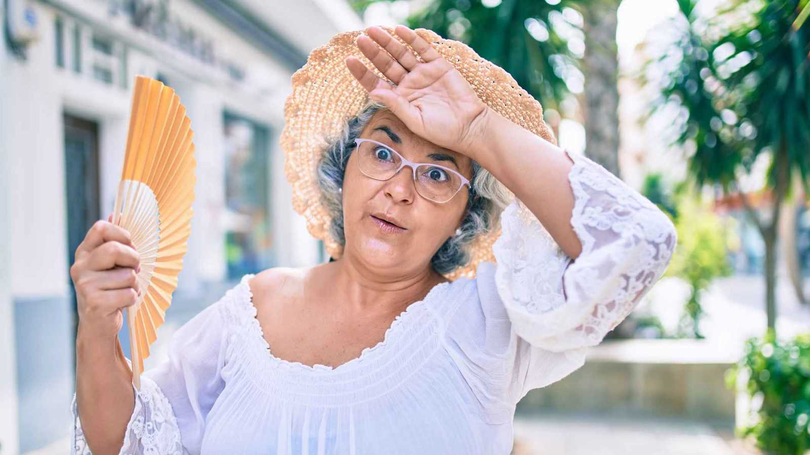 نصائح مهمة لرعاية كبار السن في الطقس الحار