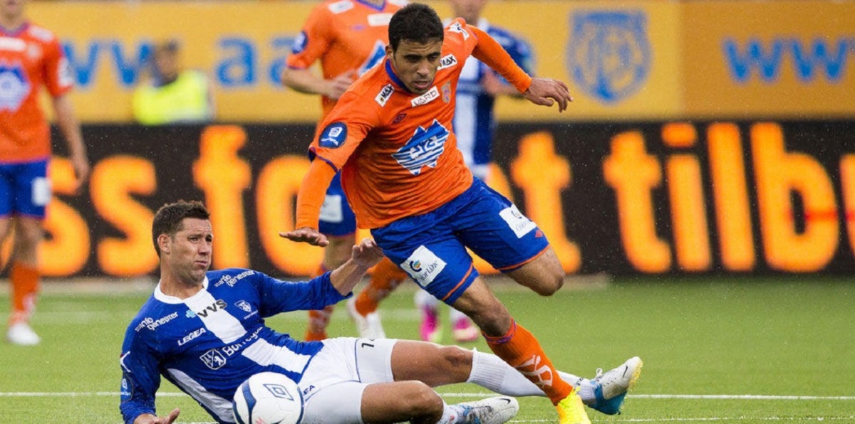 رسميًا.. نادي النصر السعودي يضم المغربي عبدالرزاق حمدالله (صورة)