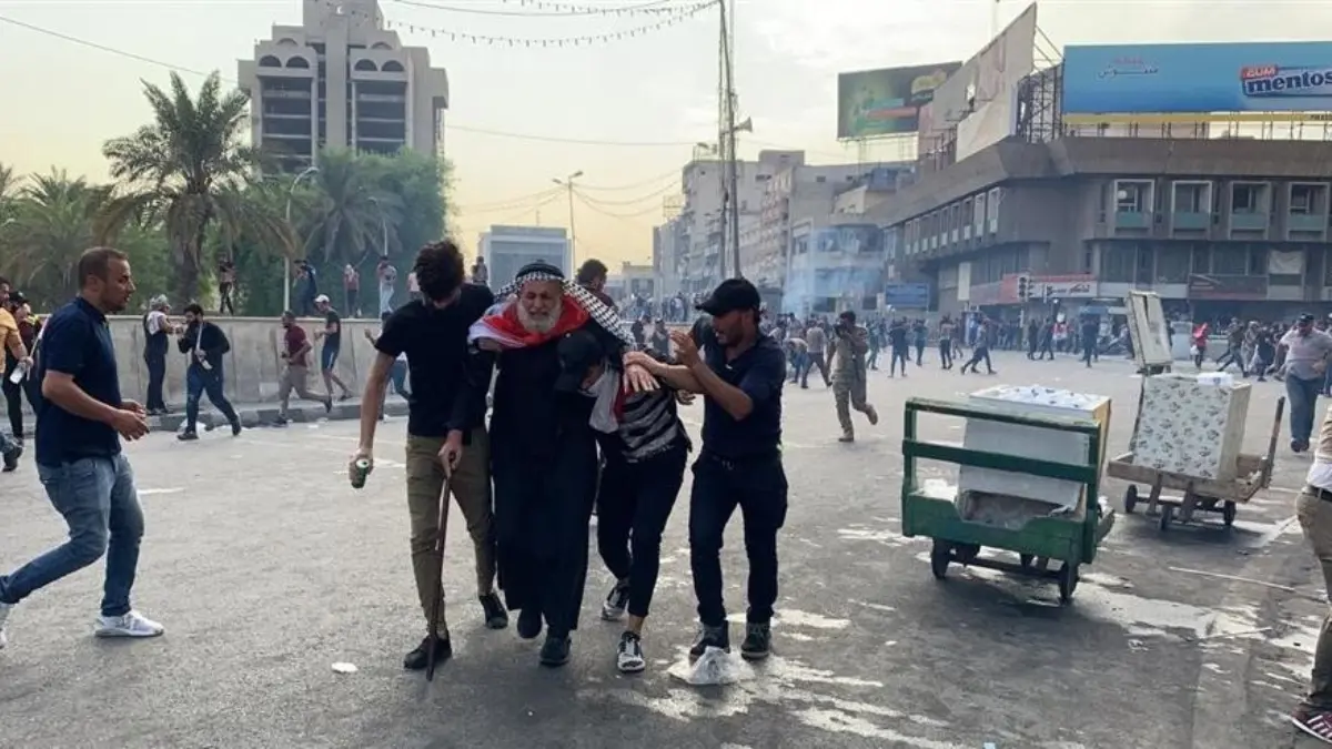 الأمن العراقي يفرق تظاهرات بغداد بالقوة (فيديو وصور)