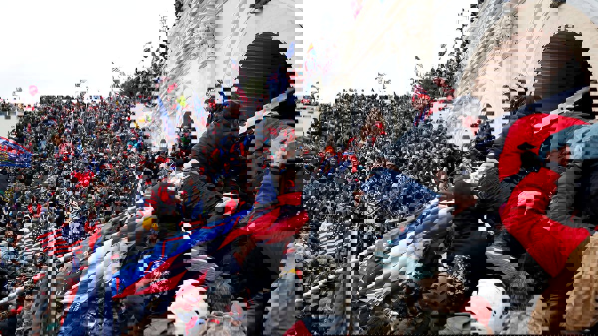 لجنة التحقيق في اقتحام الكونغرس: تغريدة لترامب كانت "دعوة لحمل السلاح"