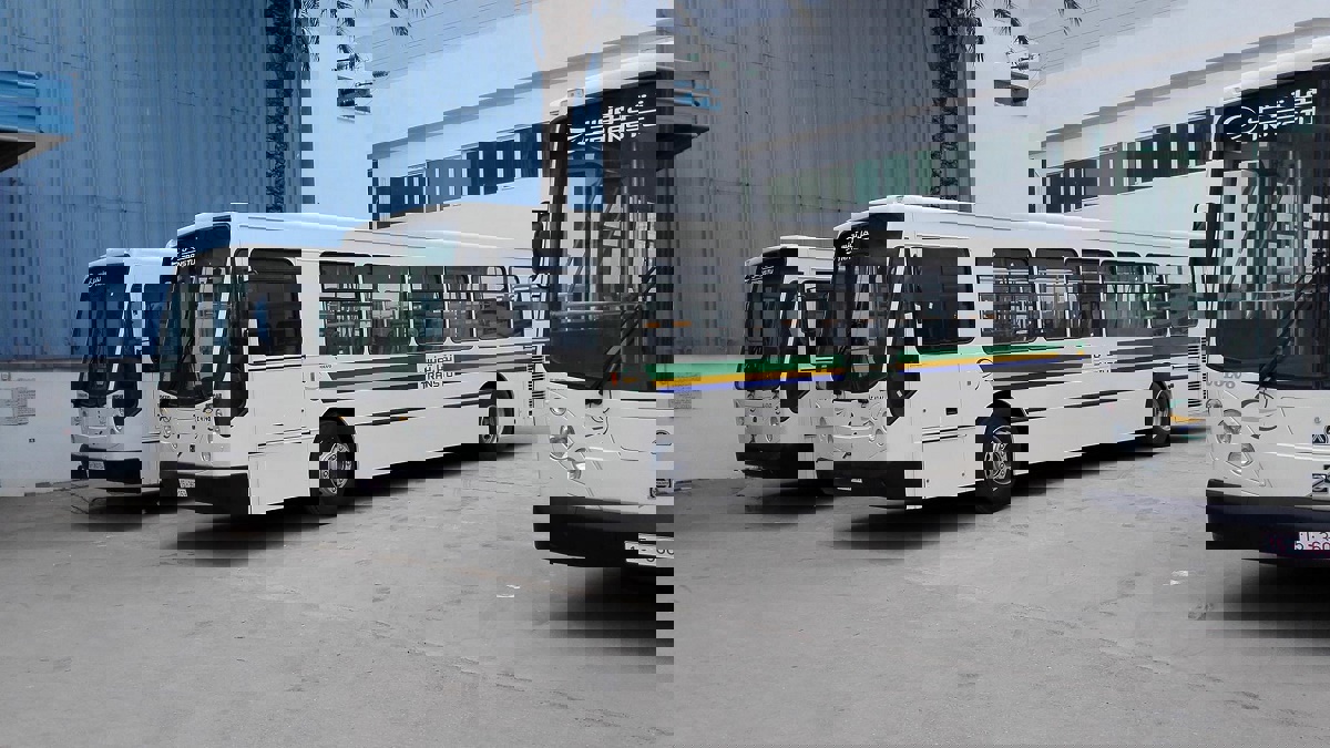 عمليات تخريب واسعة تعطّل رحلات "الميترو" والقطار في تونس (صور)