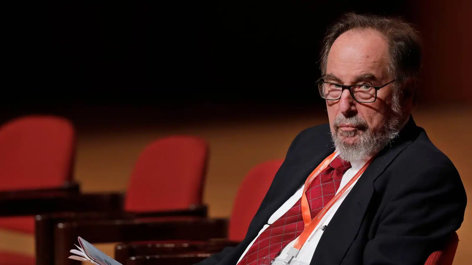 رحيل عالم الأحياء الأمريكي ديفيد بالتيمور عن 87 عامًا