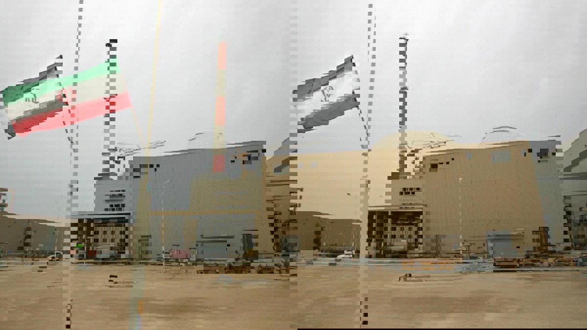 واشنطن بوست: أمريكا ستجدد إعفاء 5 برامج نووية إيرانية من العقوبات