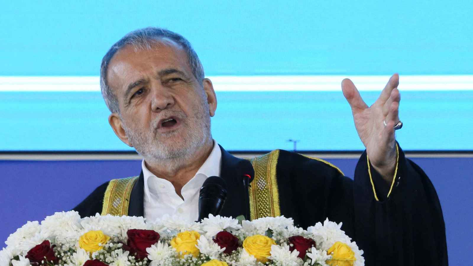 أول زيارة لدولة خليجية..  بزشكيان يزور قطر الأربعاء