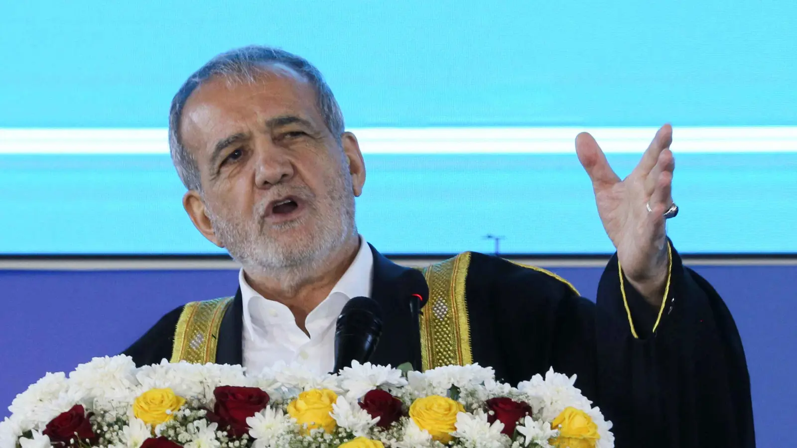 أول زيارة لدولة خليجية..  بزشكيان يزور قطر الأربعاء