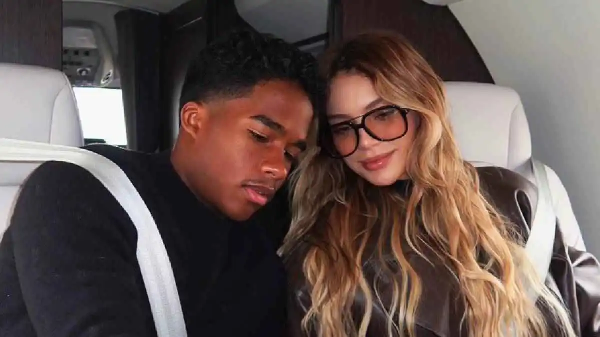 حزن إندريك وزوجته أثناء مغادرة ريال مدريد (صور)