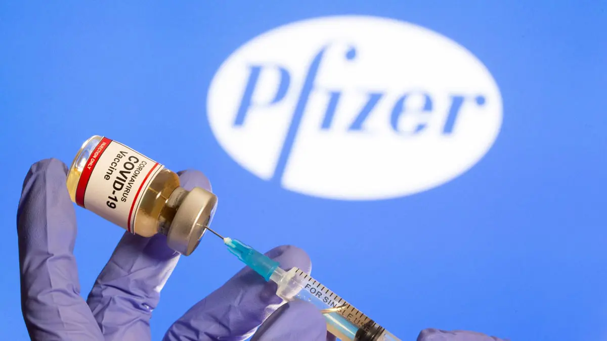 "الأدوية الأوروبية" تؤيد جرعة تنشيطية من "فايزر" ضد سلالتي "أوميكرون"