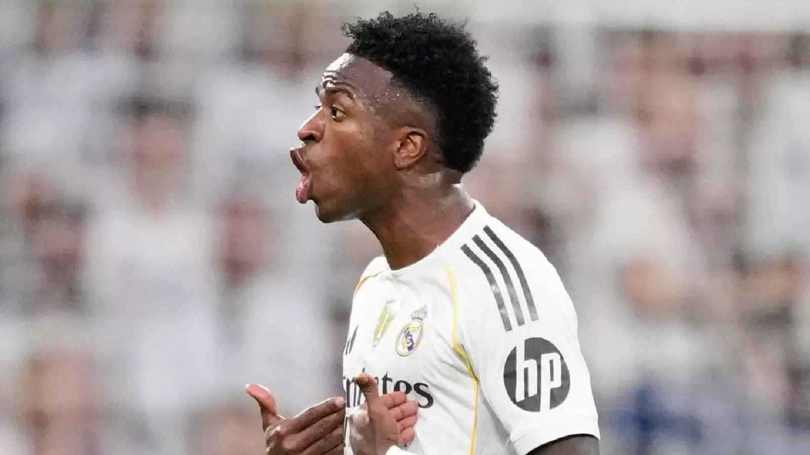 مستعد للتضحية بفينيسيوس.. ريال مدريد ينقض على "قاهر" برشلونة