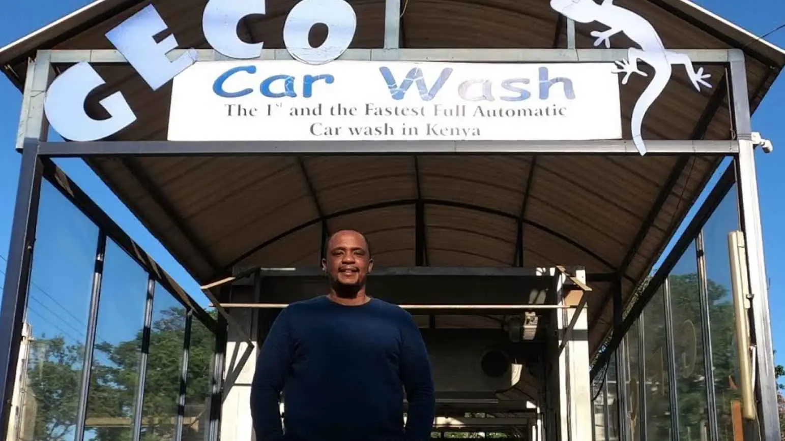 في كينيا.. "غسل السيارات" يكشف ملامح الثراء الجديد