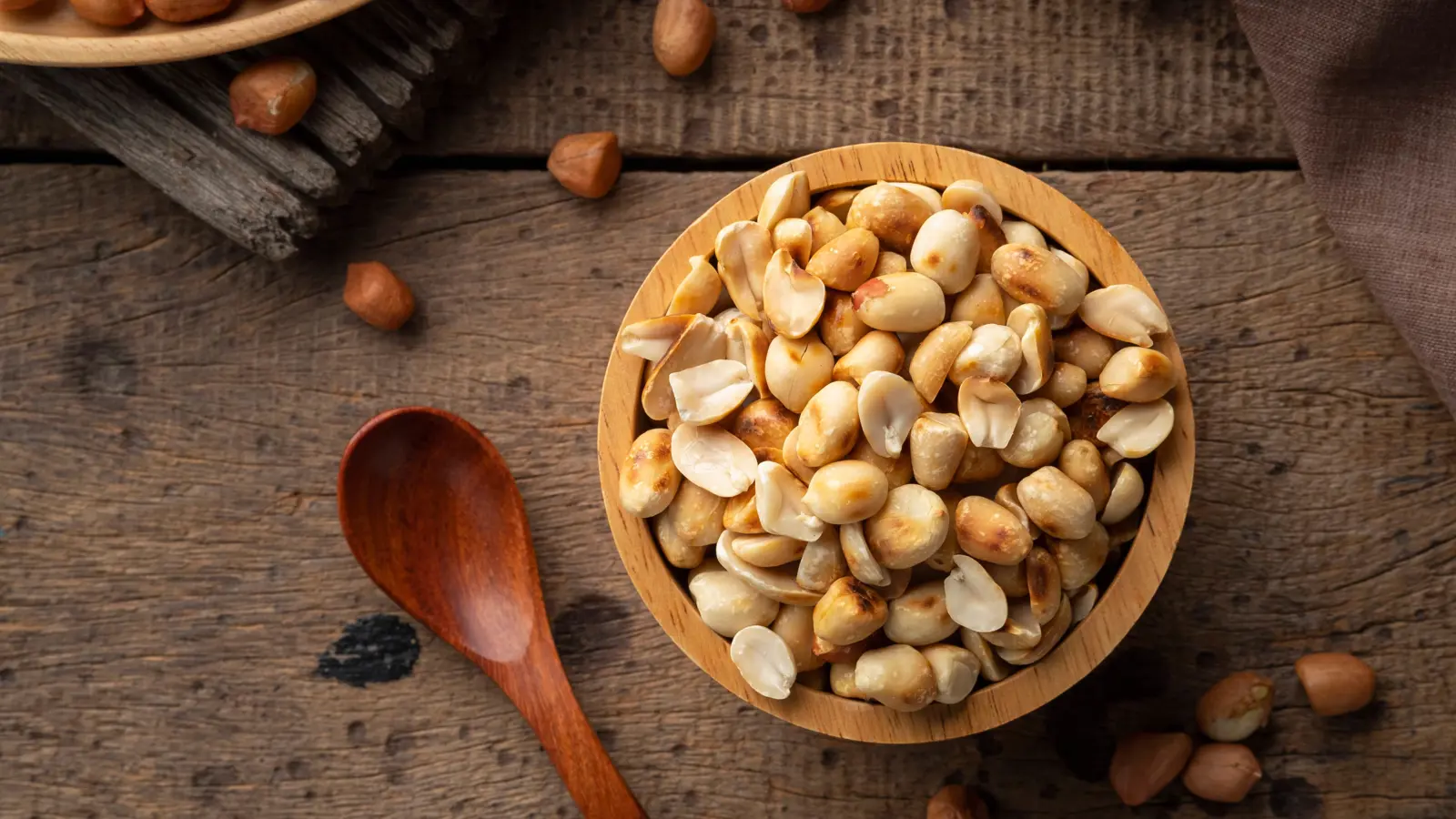 4 أسباب تجعل الفول السوداني وجبتك الخفيفة المفضلة