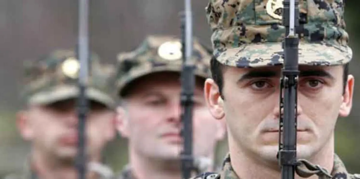 انتحار مسلح بعد قتله جنديين في البوسنة