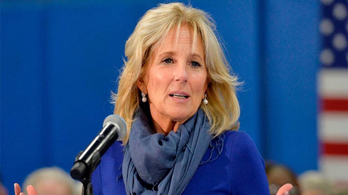 هل تستمر السيدة الأولى جيل بايدن في مهنة التدريس بعد دخولها البيت الأبيض؟