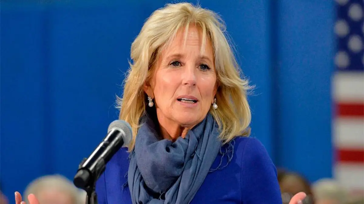 هل تستمر السيدة الأولى جيل بايدن في مهنة التدريس بعد دخولها البيت الأبيض؟